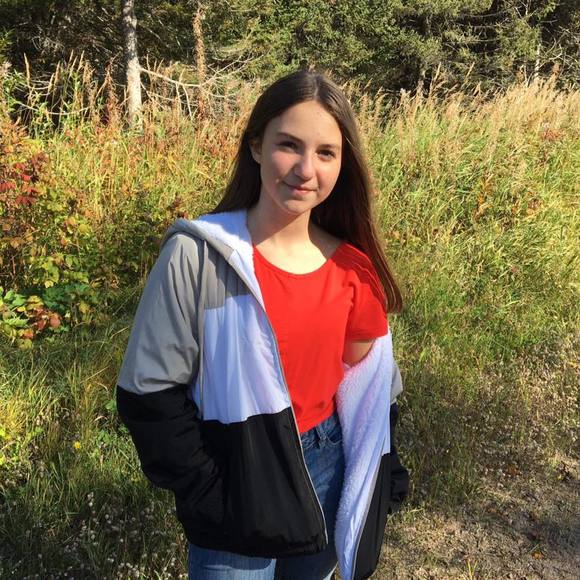 Meet your Posher, Valerie - Picture 1 of 1